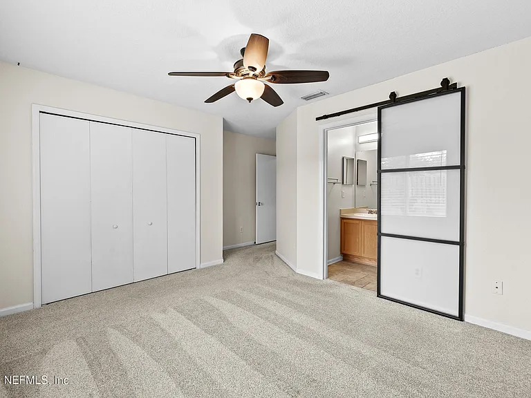 136 Brookfall Dr — Photo 15