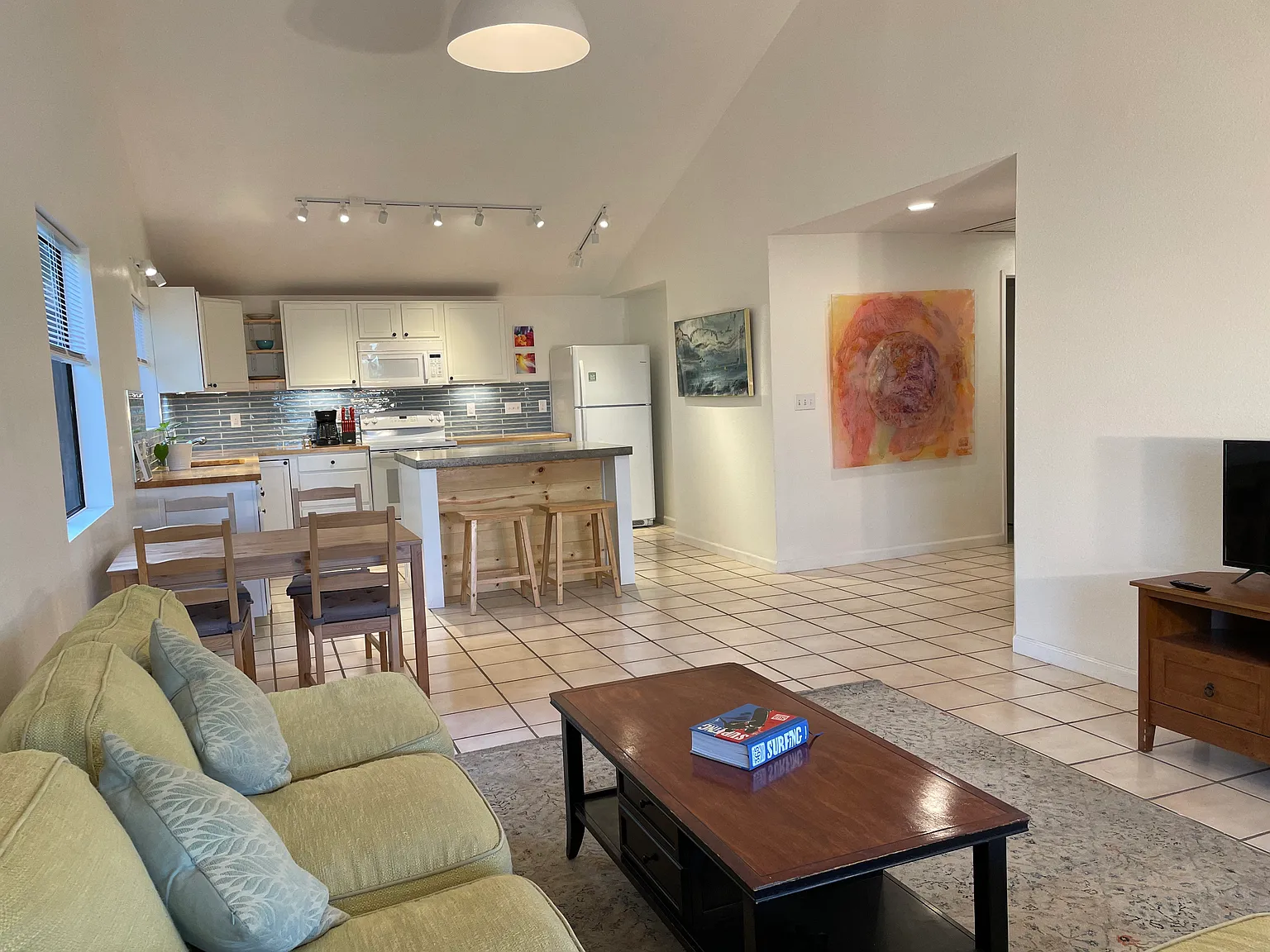 410 Kaiwahine St — Photo 2