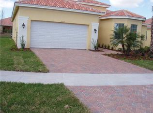 4925 Sapphire Sound Dr, Wimauma, FL 33598