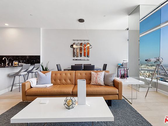 3rd image of 900 W Olympic Blvd Floor 34