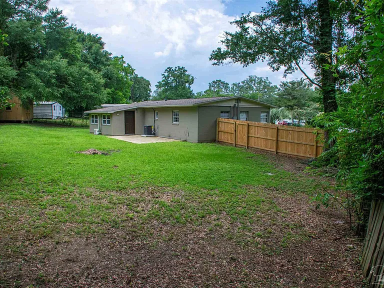 5357 Locklin Ave — Photo 10