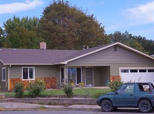 1334 SW Isham St, Grants Pass, OR 97526