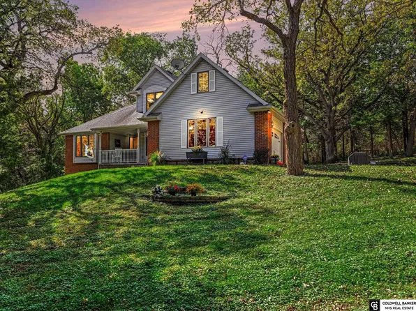 20806 Meadow Ridge Cir, Springfield, NE 68059