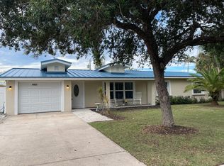 8963 SE Ceres St, Hobe Sound, FL 33455
