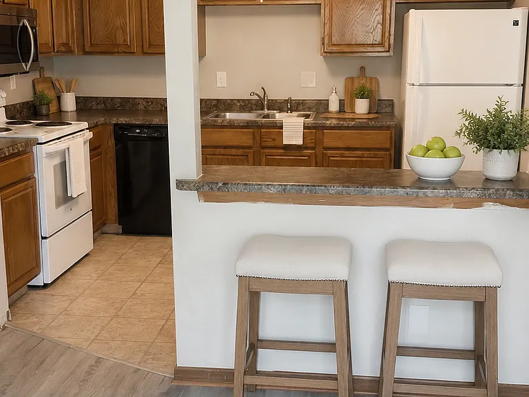 Belmont Park Apartments — Photo 5