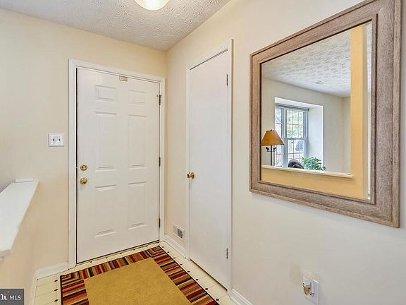4th image of 18700 Winding Creek Pl
