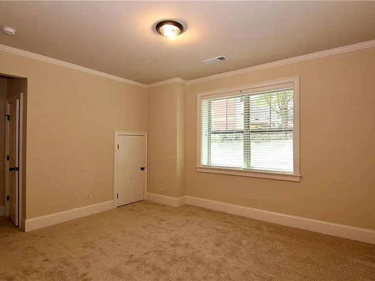 1660 Jardin Ct — Photo 25
