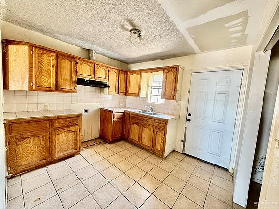 4th image of 507 W La Quinta Dr