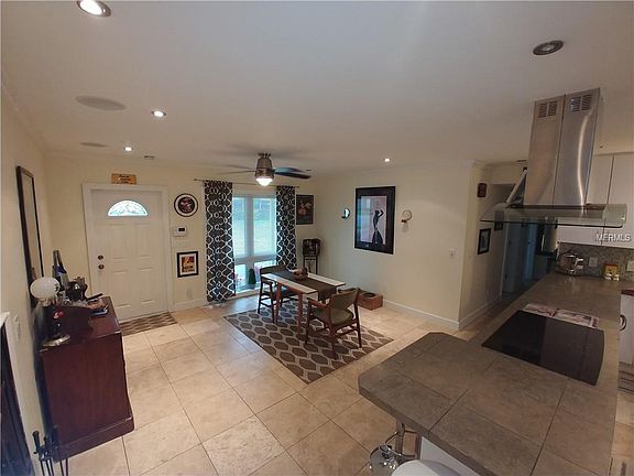 2nd image of 4050 Pompano Dr SE