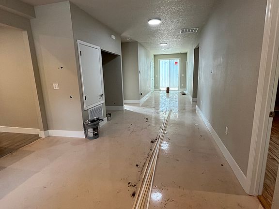 2nd image of 1042 36th St