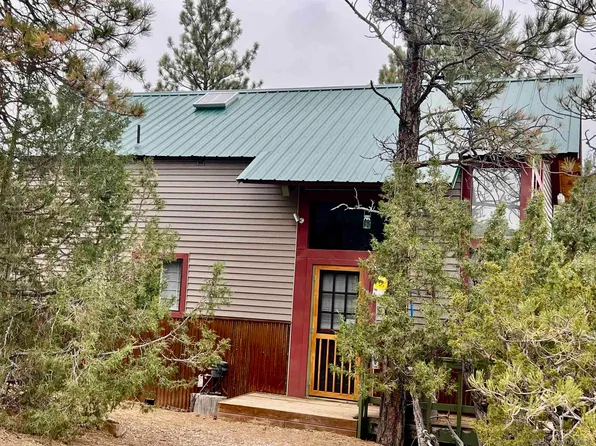 308 Lakeshore Dr, Glendo, WY 82213