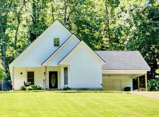 76 Cherokee Rd, Cherokee Village, AR 72529