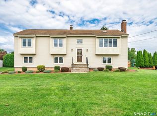49 School House Road, Wallingford, CT 06492