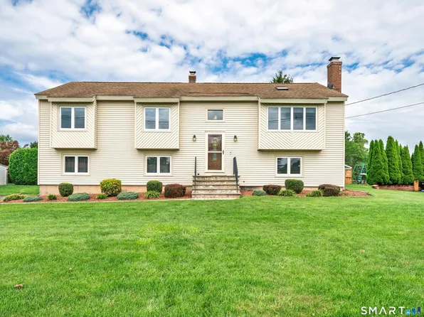 49 School House Road, Wallingford, CT 06492