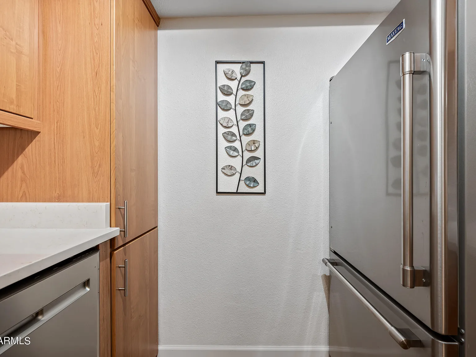 2 bed, 2.0 bath, 1044 sqft, $2,200 — Photo 2