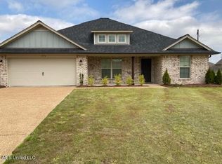 2614 Rutherford Dr, Southaven, MS 38672