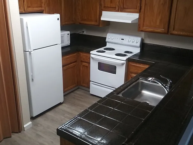 Arden Fair Apartments — Photo 34