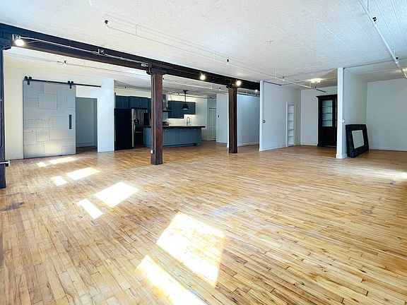 3rd image of 110 W 26th St APT 6