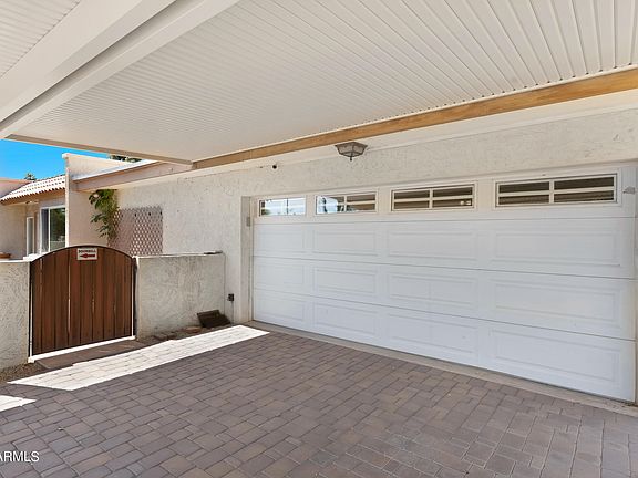 4th image of 2122 E Balboa Dr