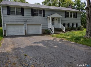 30 Toilsome Ave, Norwalk, CT 06851