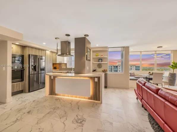 3015 N Ocean Blvd, Fort Lauderdale, FL