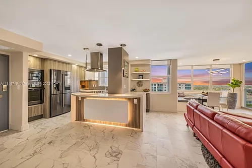 3015 N Ocean Blvd Photo 1