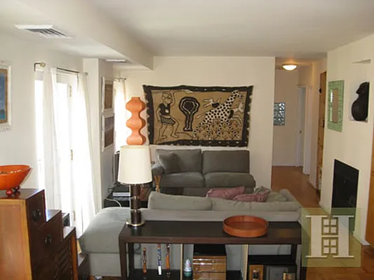 Rented by Halstead Real Estate | media 44