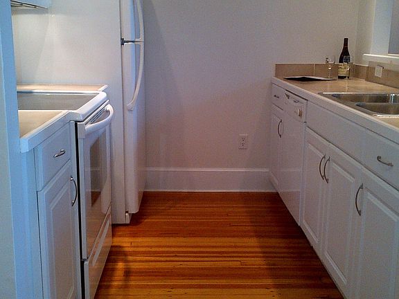 2nd image of 231 Main St APT 26