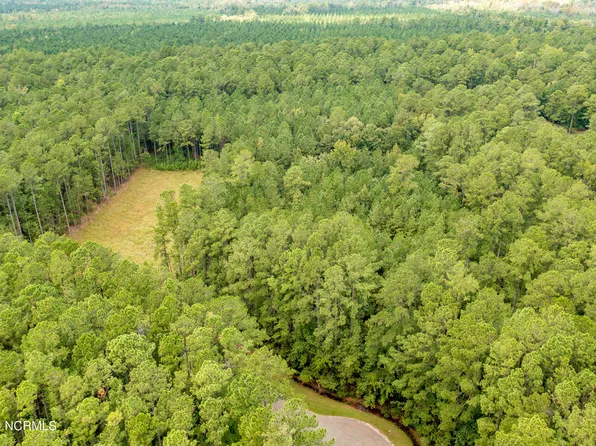 (undisclosed Address), Oriental, NC 28571