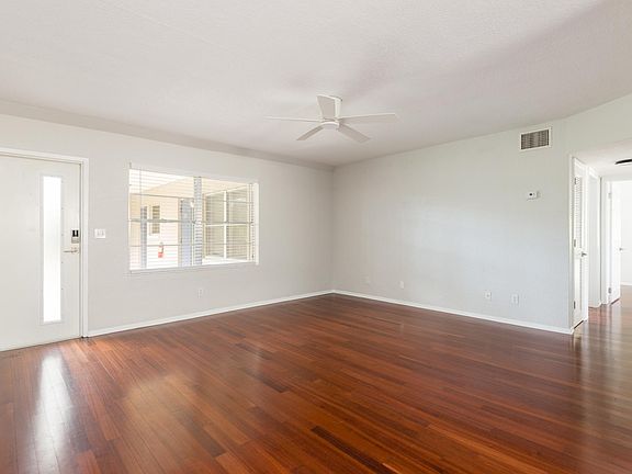 5th image of 212 S Church Ave Unit 202