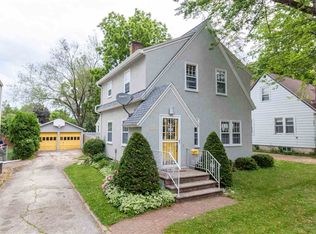 919 Allouez Ter, Green Bay, WI 54301