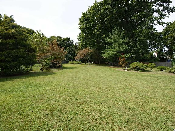 4th image of 190 Cambon Ave