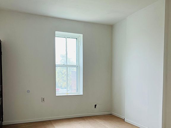 4th image of 3830 Louisiana Ave Floor 2