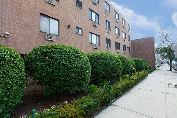 Sold by Coldwell Banker Phillips | media 16