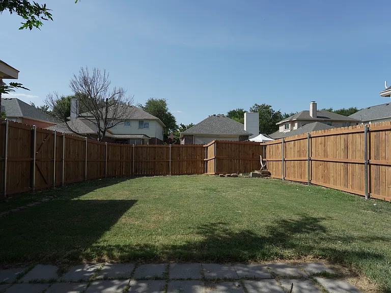 2032 Fox Glen Dr — Photo 27