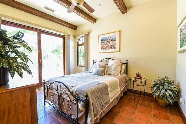 Bedroom 1 (with full bath)