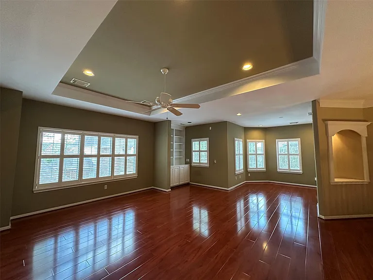 17 Ambleside Crescent Dr — Photo 10