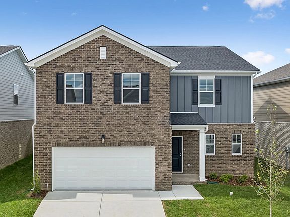 Cades Bluff - Brentley Interior Image 1