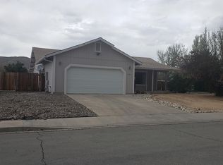 905 Red Falcon Way, Sparks, NV 89441