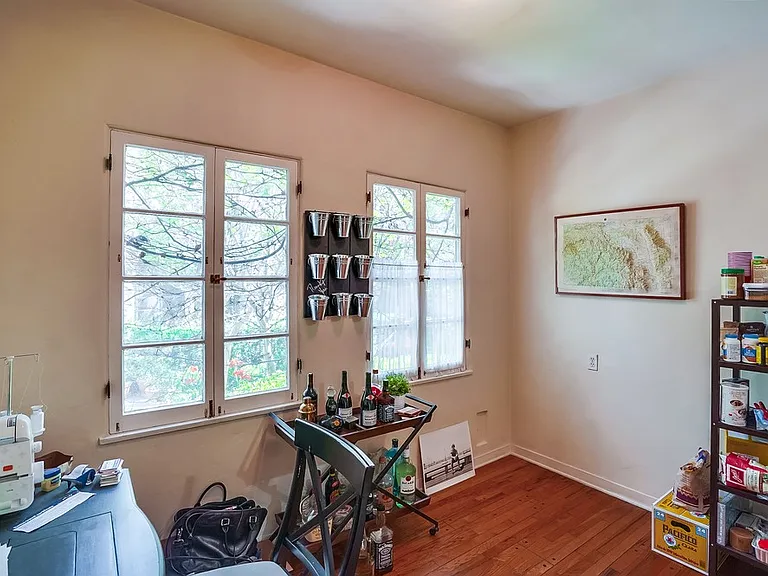 450 N Sycamore Ave #1 — Photo 16