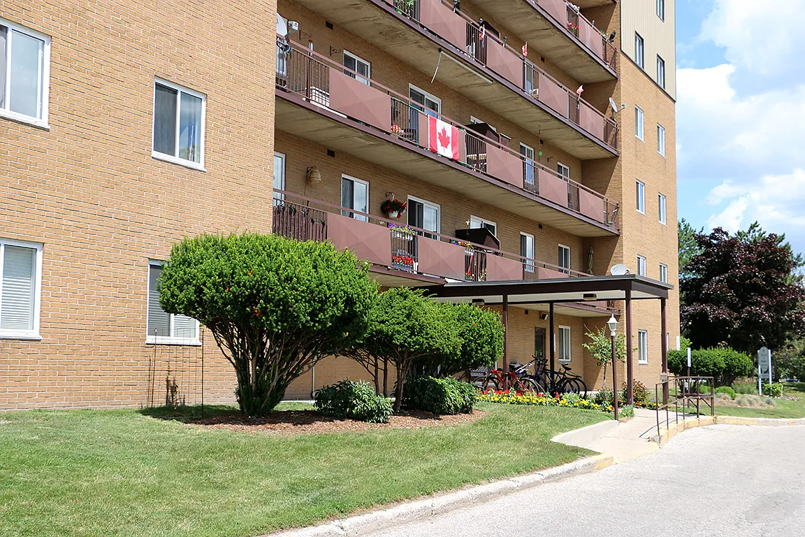 Willowdale Apartments — Photo 4