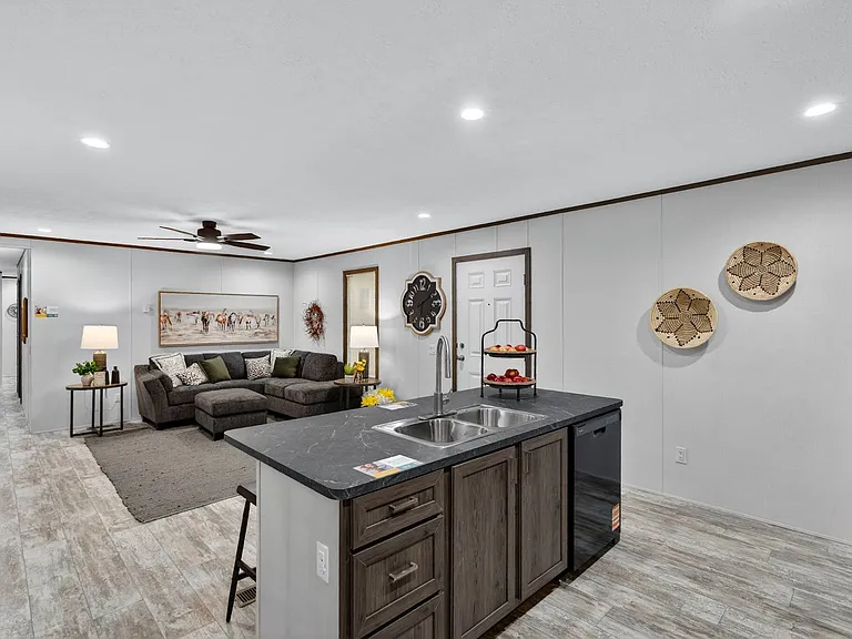 300 Glenwood Dr #311 — Photo 16