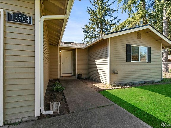 3rd image of 15504 Acorn Way E