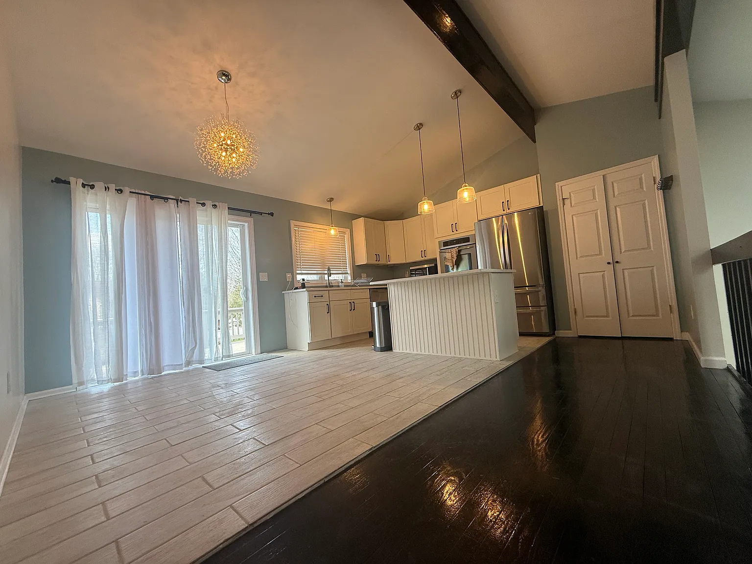 3 bed, 1800 sqft, $2,600 — Photo 3