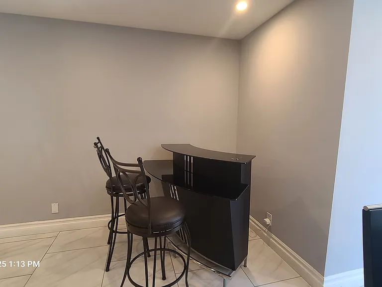 10747 Wilshire Blvd #1103 — Photo 4