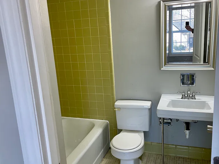 211 Kc East Dr #2 — Photo 6