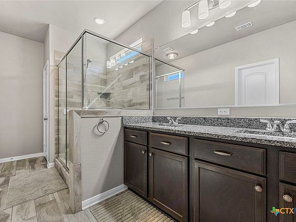 3rd image of 3901 Aransas Dr