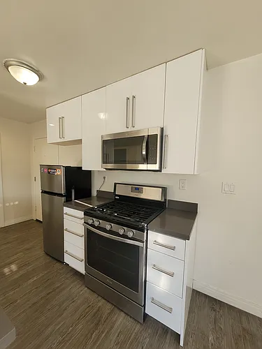 Floor plan 2 Bedroom - NO in-unit WD