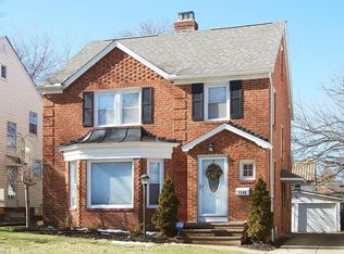 1188 Pennfield Rd, Cleveland Heights, OH 44121
