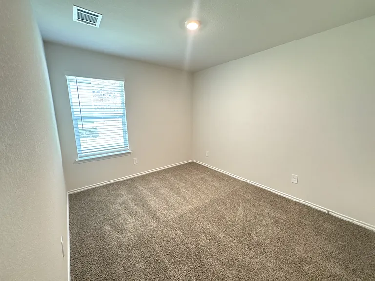 3317 Catamount Dr — Photo 6